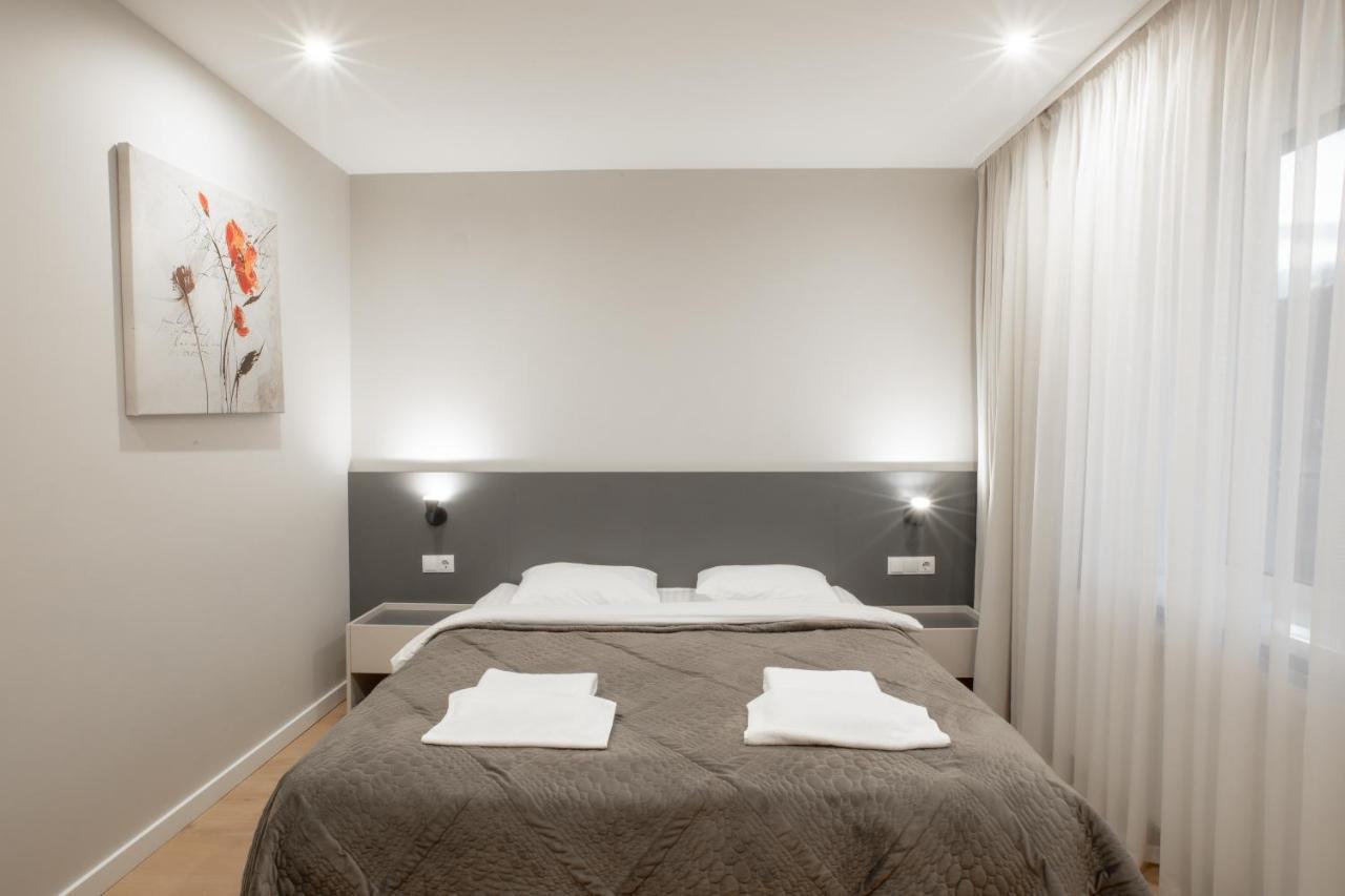 Hotel Premier à Yaremtche Extérieur photo