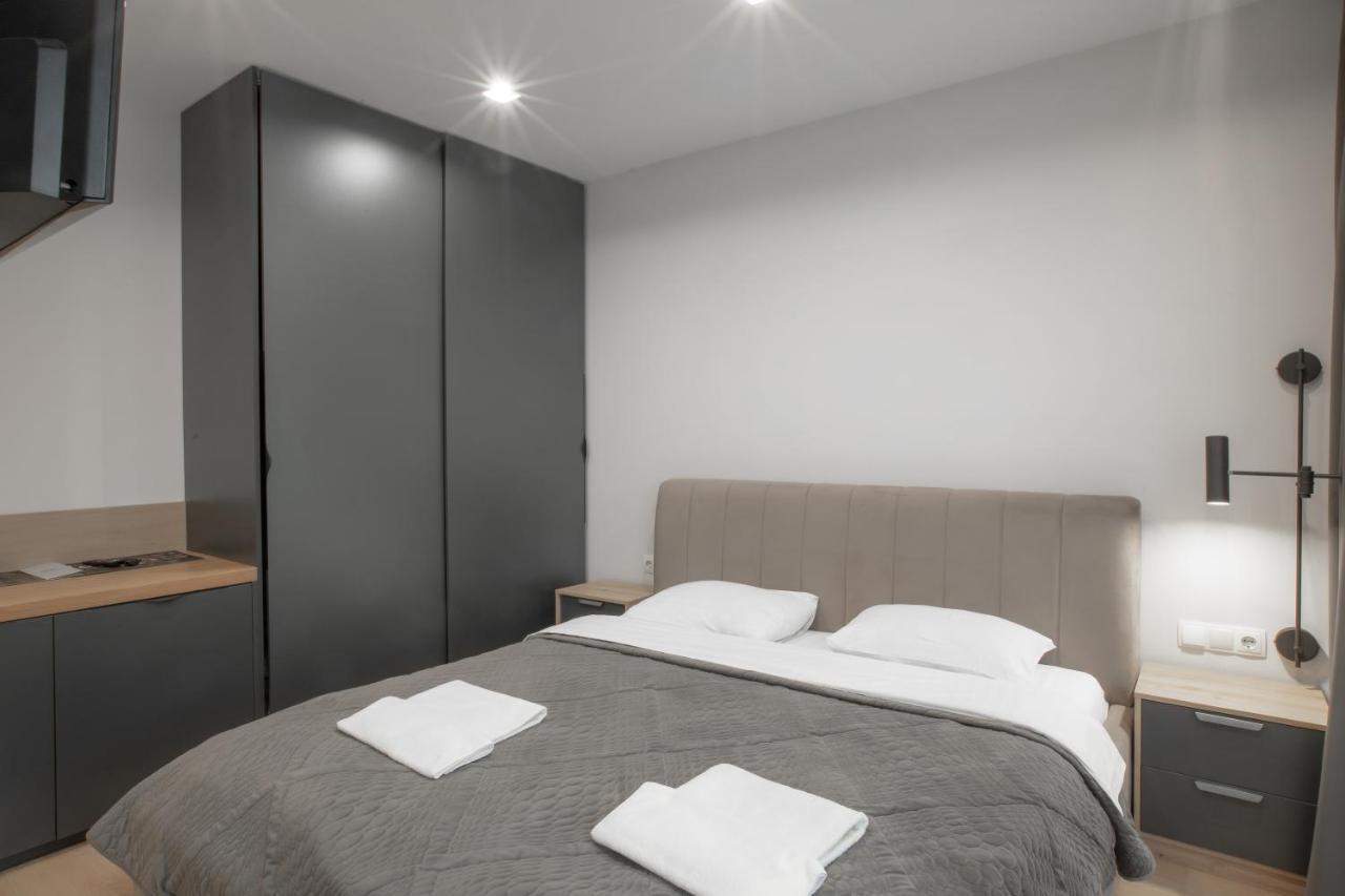 Hotel Premier à Yaremtche Extérieur photo
