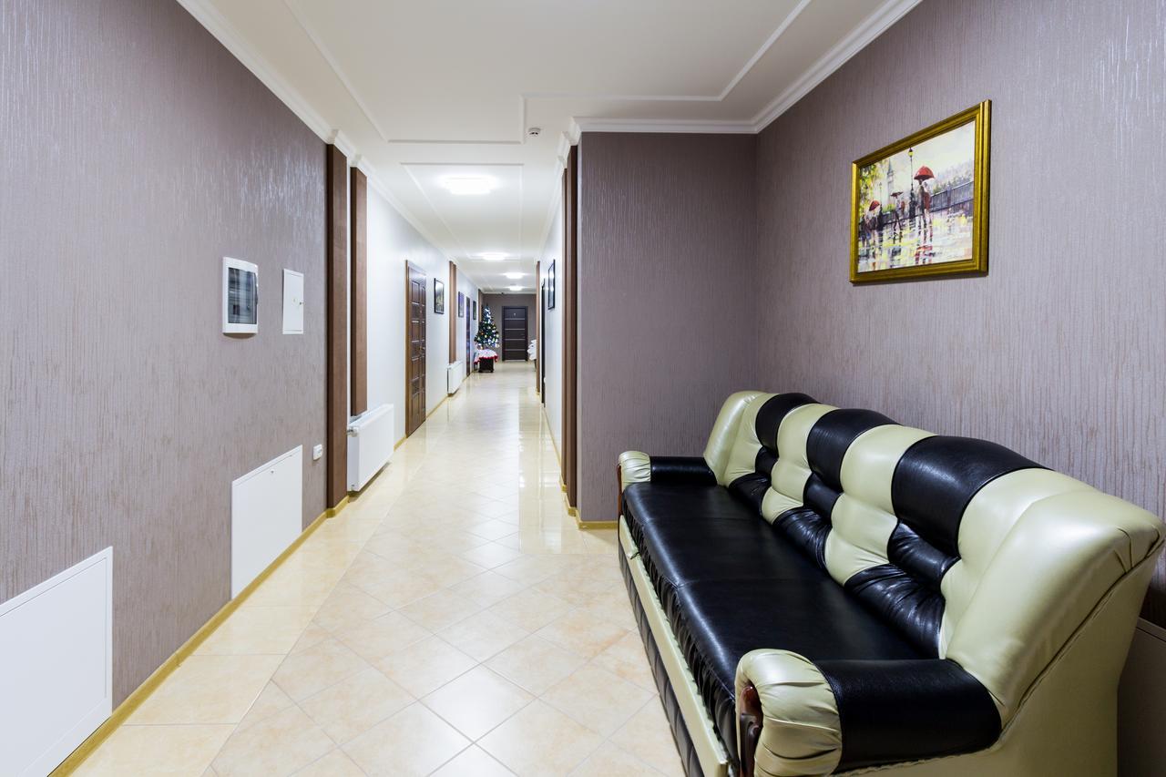 Hotel Premier à Yaremtche Extérieur photo