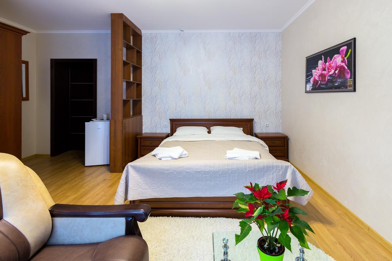 Hotel Premier à Yaremtche Extérieur photo