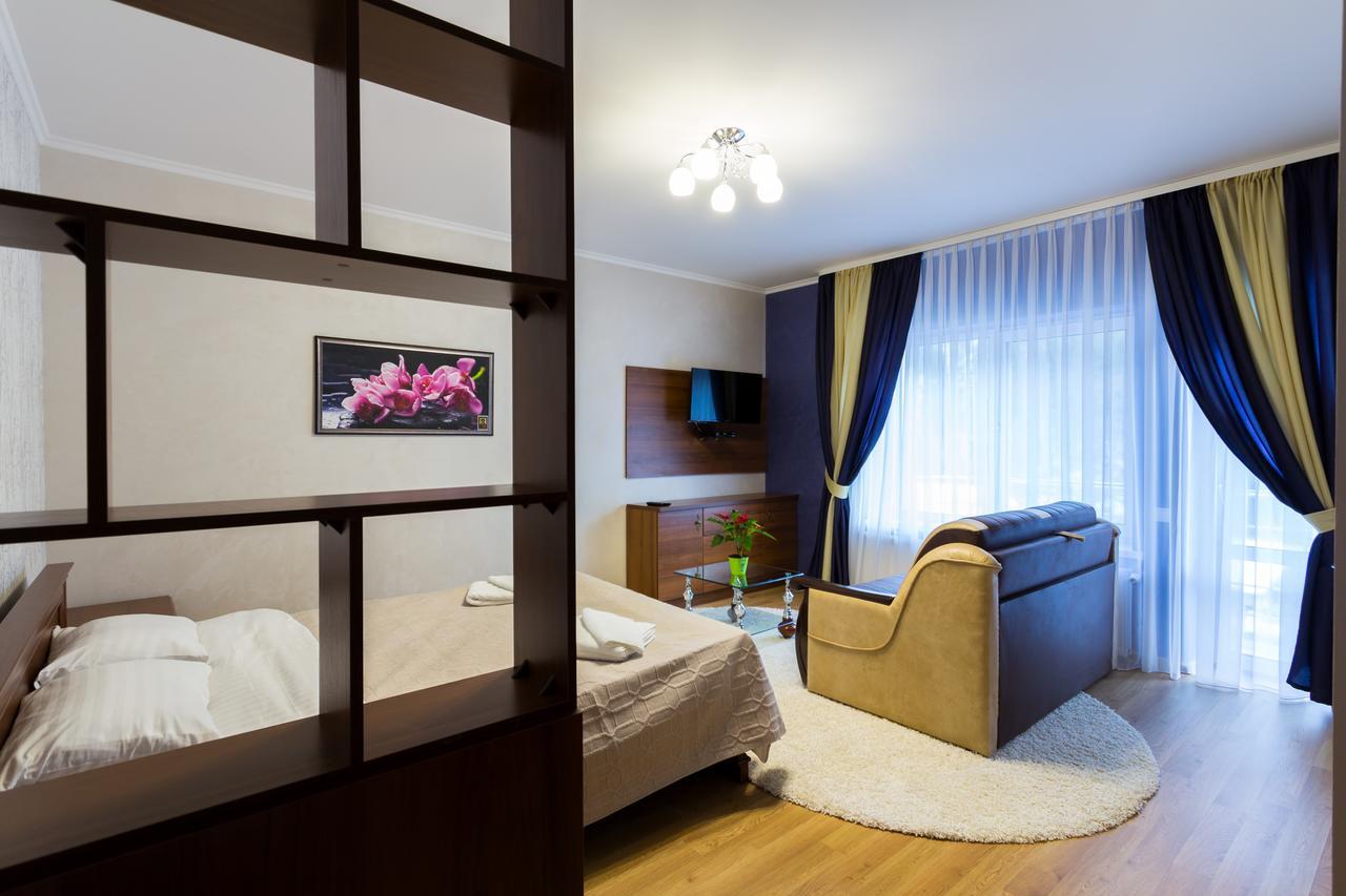 Hotel Premier à Yaremtche Extérieur photo