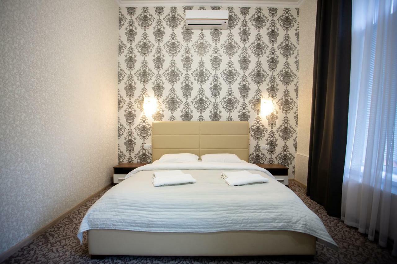 Hotel Premier à Yaremtche Extérieur photo